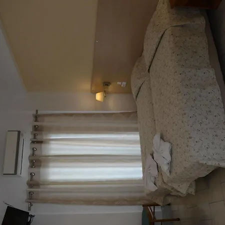 Hotel Anemomilos 2*