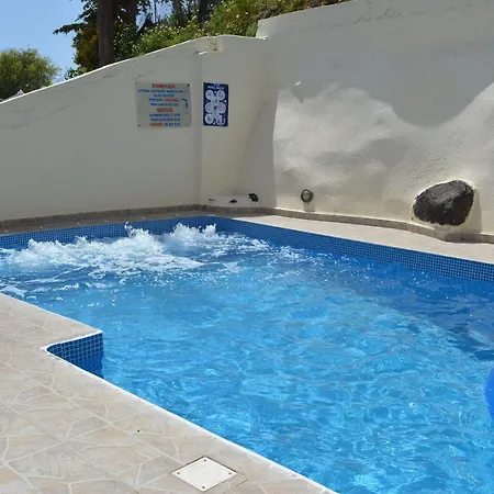Hotel Anemomilos